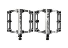 Deity Pédales Black Kat – Platinum 2023